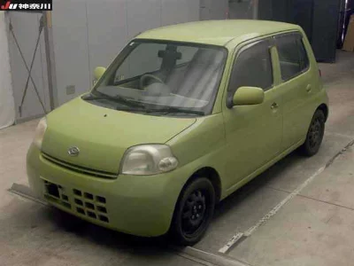 Daihatsu Esse