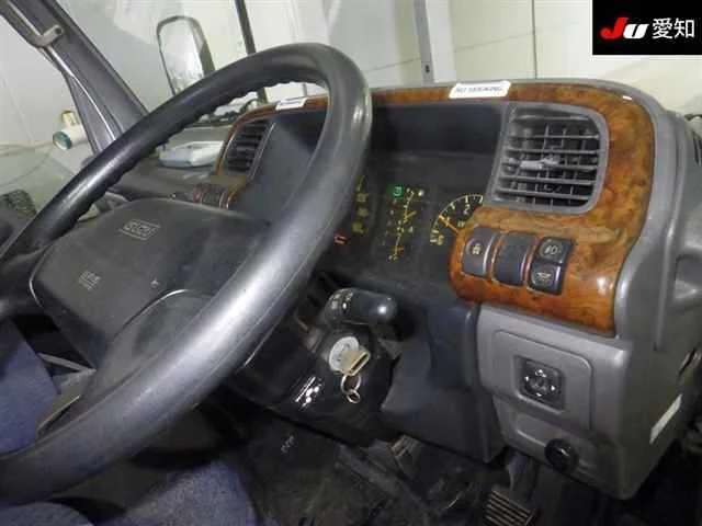 Isuzu Elf  с аукциона в Японии