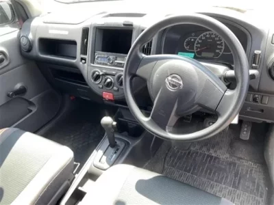 Nissan AD