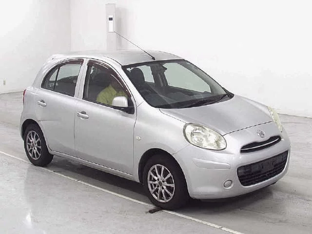 Nissan March  с аукциона в Японии