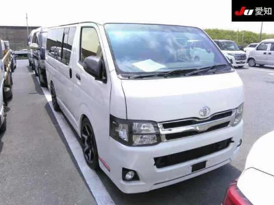 Toyota HiAce Van
