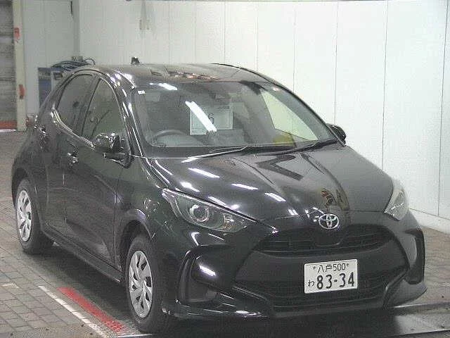 Toyota Yaris  с аукциона в Японии