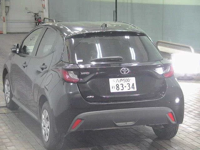 Toyota Yaris  с аукциона в Японии