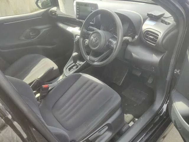 Toyota Yaris  с аукциона в Японии