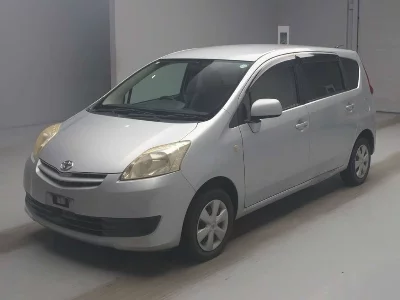 Toyota Passo Sette