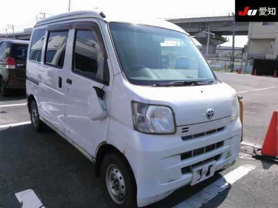 Toyota Pixis Van