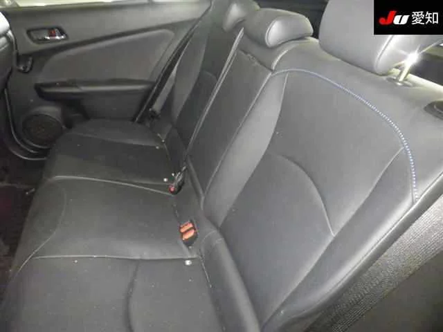 Toyota Prius  с аукциона в Японии