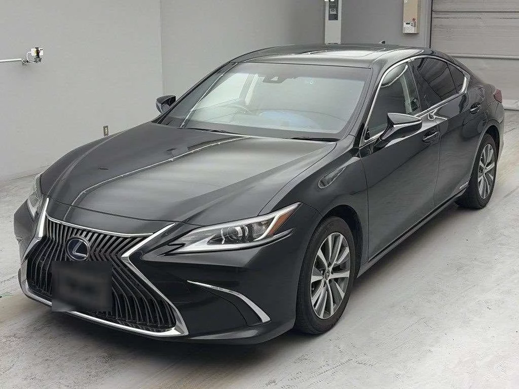 Lexus ES300h  с аукциона в Японии