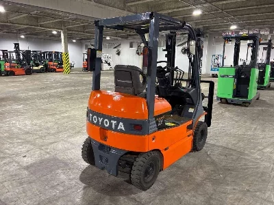 Toyota  FORKLIFT