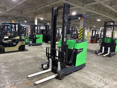 TOYOTA  FORKLIFT 
