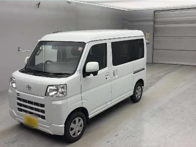 Toyota Pixis Van