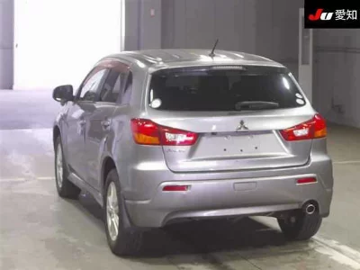 Mitsubishi RVR