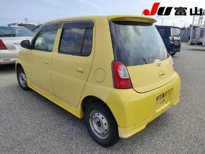Daihatsu Esse