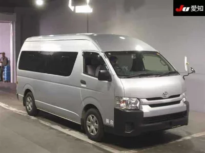 Toyota HiAce Commuter