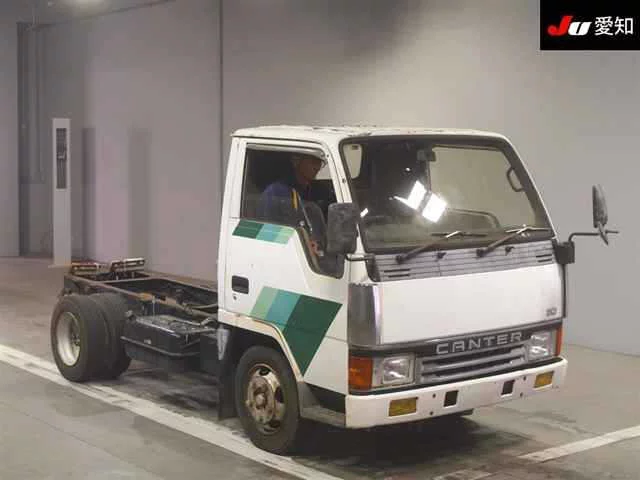 Mitsubishi Fuso Canter  с аукциона в Японии
