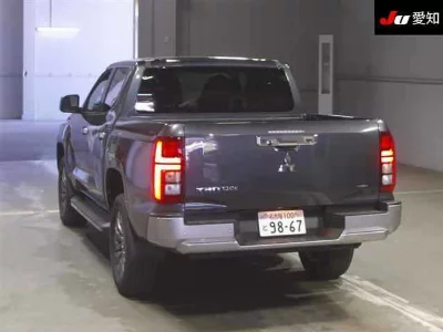 Mitsubishi Triton