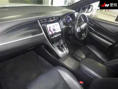 Toyota HARRIER HYBRID