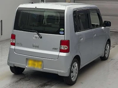 Toyota Pixis Space
