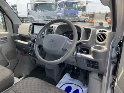 Mitsubishi Minicab
