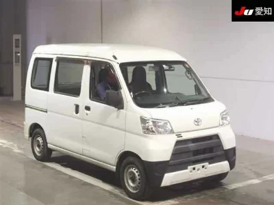 TOYOTA PIXIS VAN