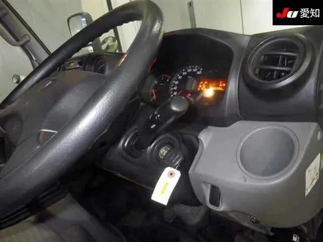 Toyota DYNA VAN  с аукциона в Японии