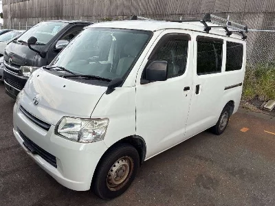 Toyota LiteAce Van
