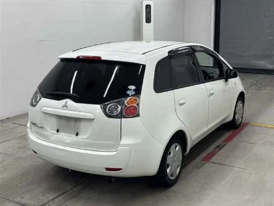 Mitsubishi Colt Plus
