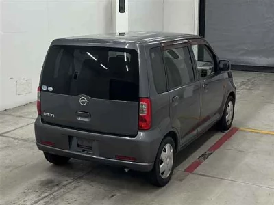 Nissan Otti