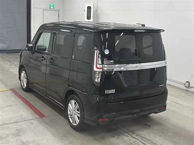 Mitsubishi Delica D:2  с аукциона в Японии