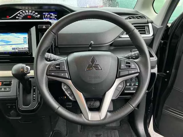 Mitsubishi Delica D:2  с аукциона в Японии