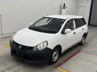 Nissan AD