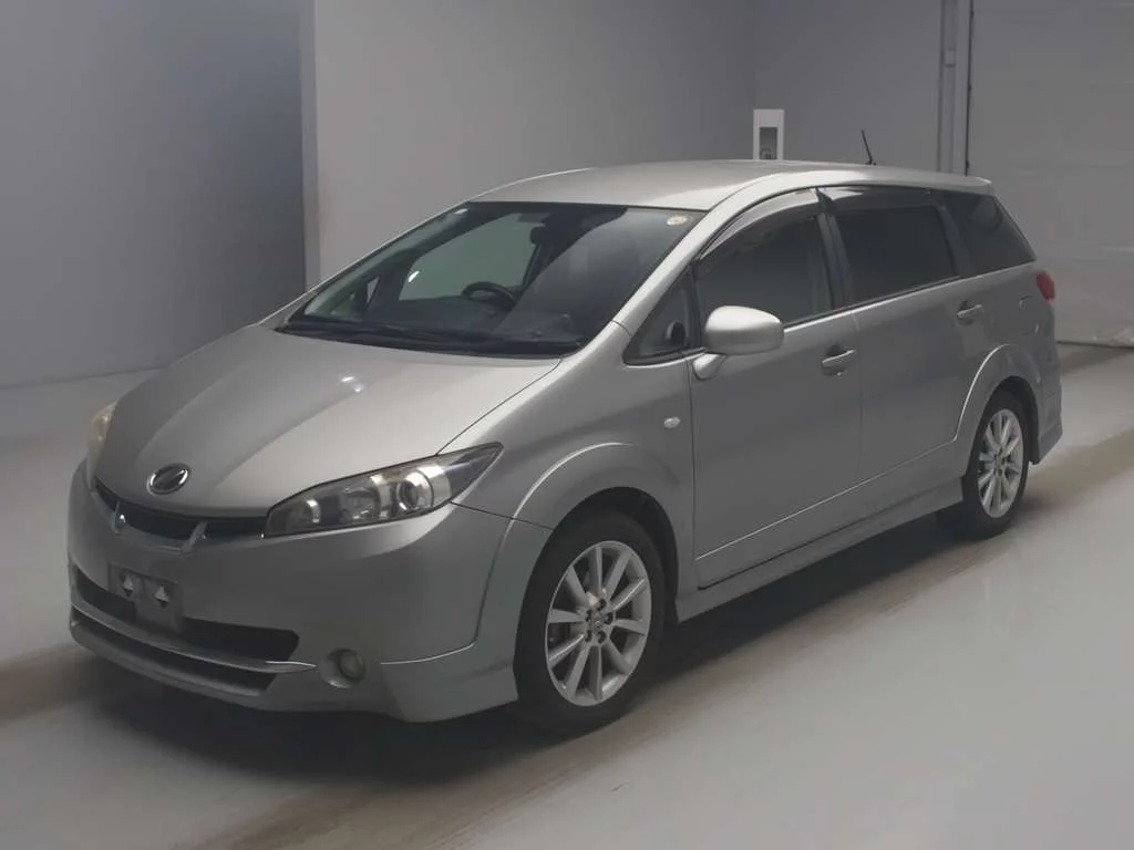 Toyota Wish  с аукциона в Японии