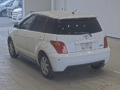 Toyota Ist