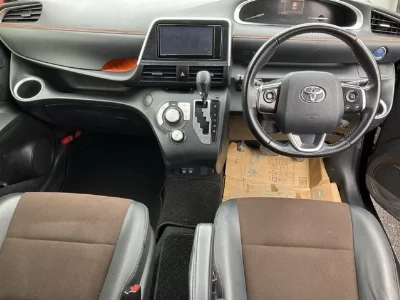 Toyota Sienta