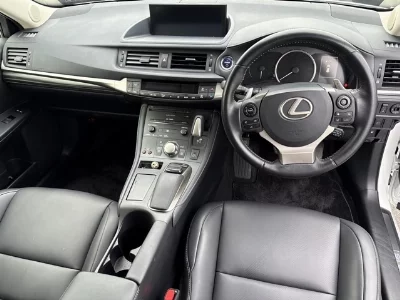 Lexus CT200h