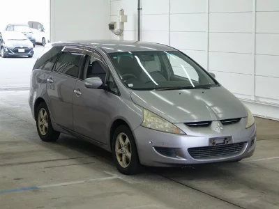 Mitsubishi Grandis