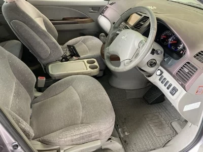 Mitsubishi Grandis