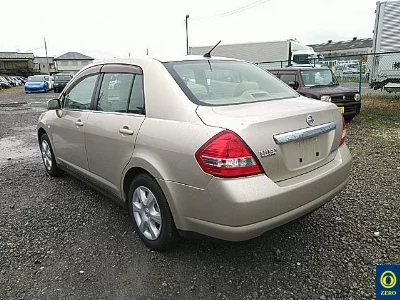 Nissan Tiida Latio