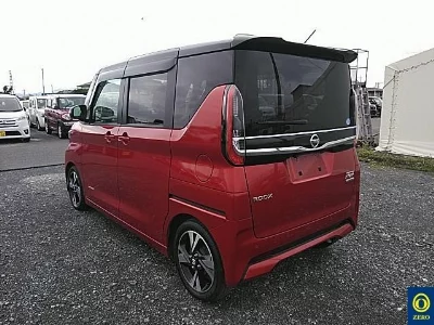 NISSAN ROOX