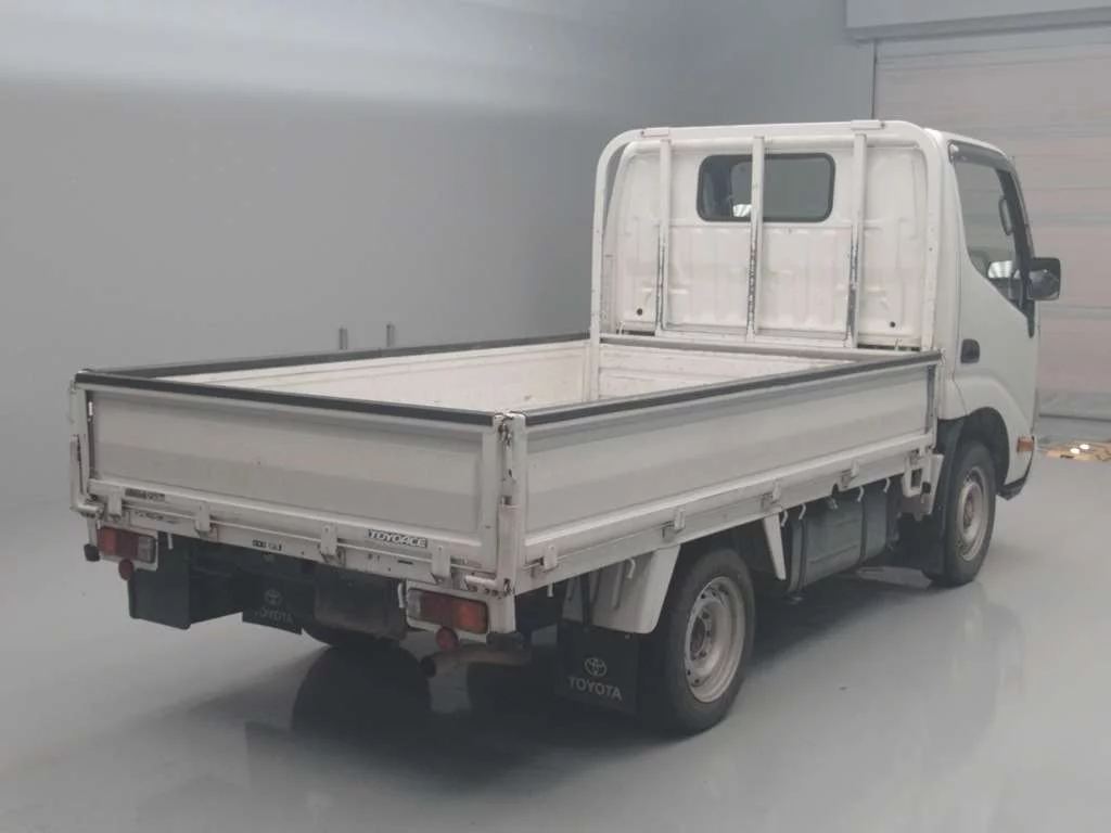 Toyota ToyoAce  с аукциона в Японии
