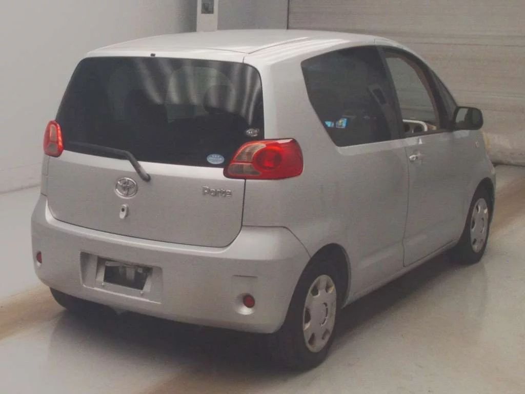 Toyota Porte  с аукциона в Японии