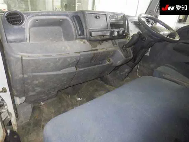 Mitsubishi Fuso Canter  с аукциона в Японии