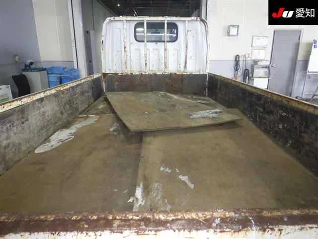 Mitsubishi Fuso Canter  с аукциона в Японии