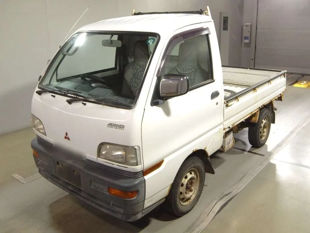 Mitsubishi Minicab Truck  с аукциона в Японии