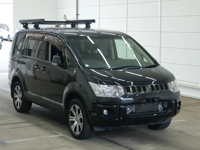 Mitsubishi Delica D:5  с аукциона в Японии