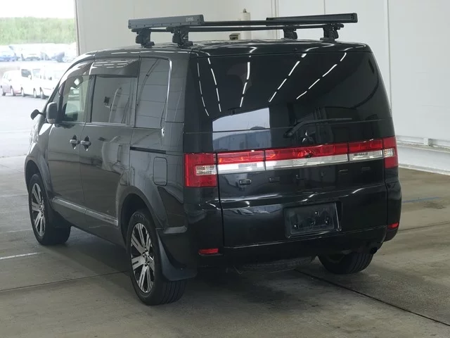 Mitsubishi Delica D:5  с аукциона в Японии