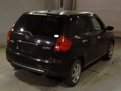 Mazda Verisa