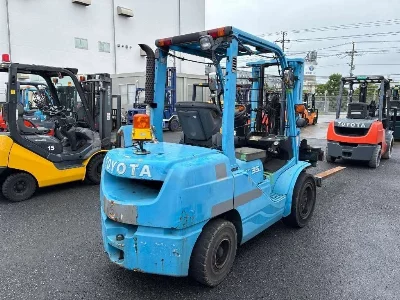 Toyota  FORKLIFT