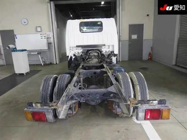 Isuzu Elf  с аукциона в Японии