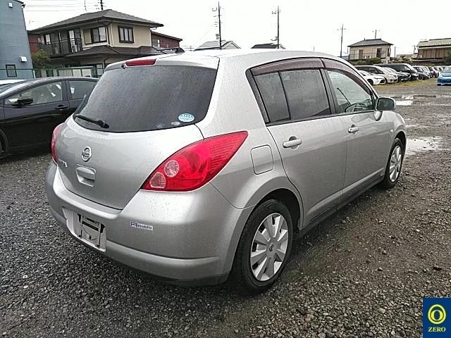 Nissan Tiida  с аукциона в Японии